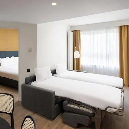 Hotel By Marriott Didot Montparnasse 4*