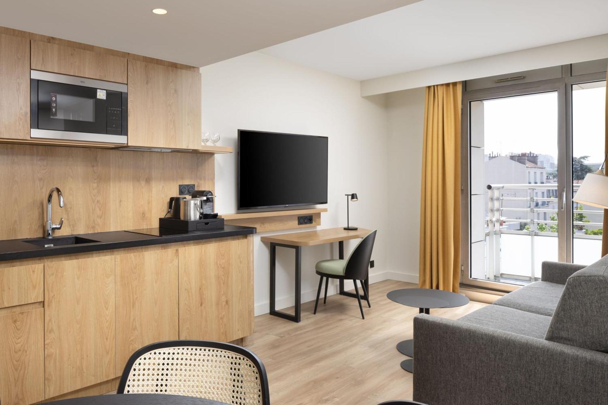 Résidence Didot Montparnasse Hotel Parigi