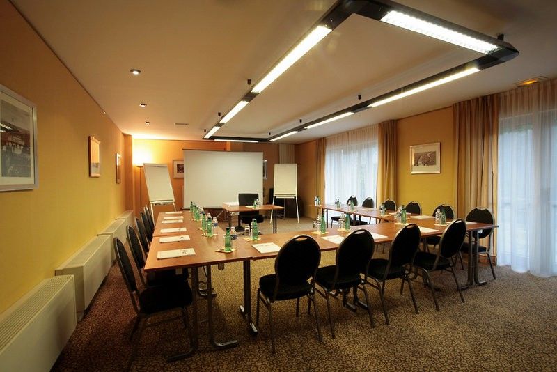 Hotel By Marriott Didot Montparnasse