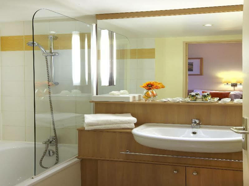 Hotel By Marriott Didot Montparnasse 4*