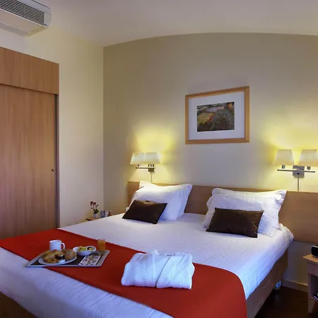Hotel By Marriott Didot Montparnasse Parigi
