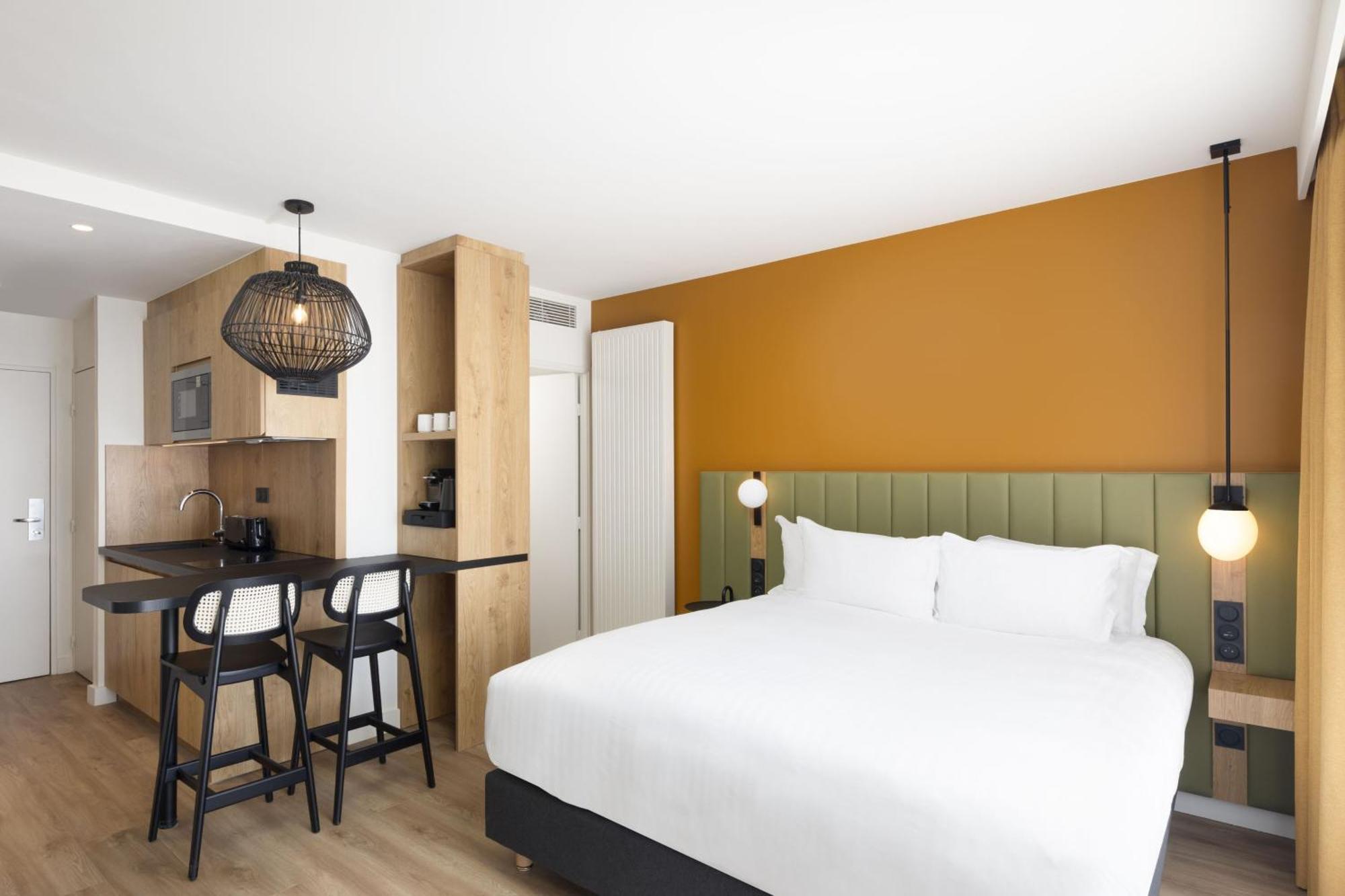 By Marriott Didot Montparnasse Hotel Paris